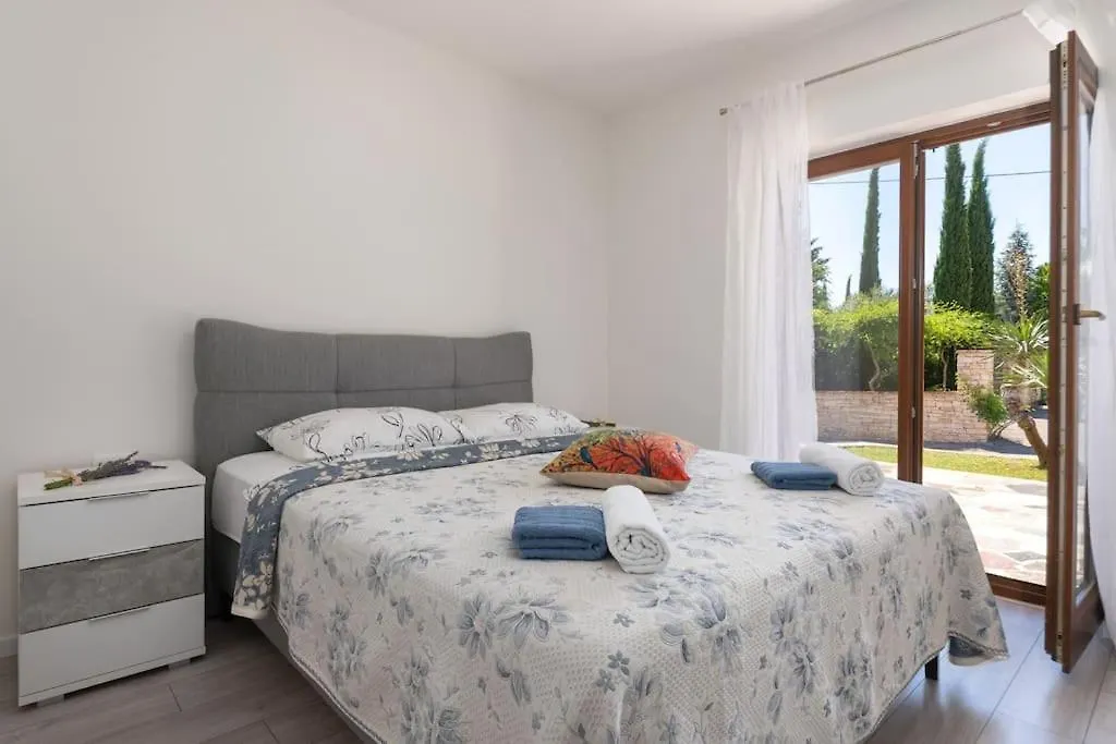 House Herceg Umag 0*,